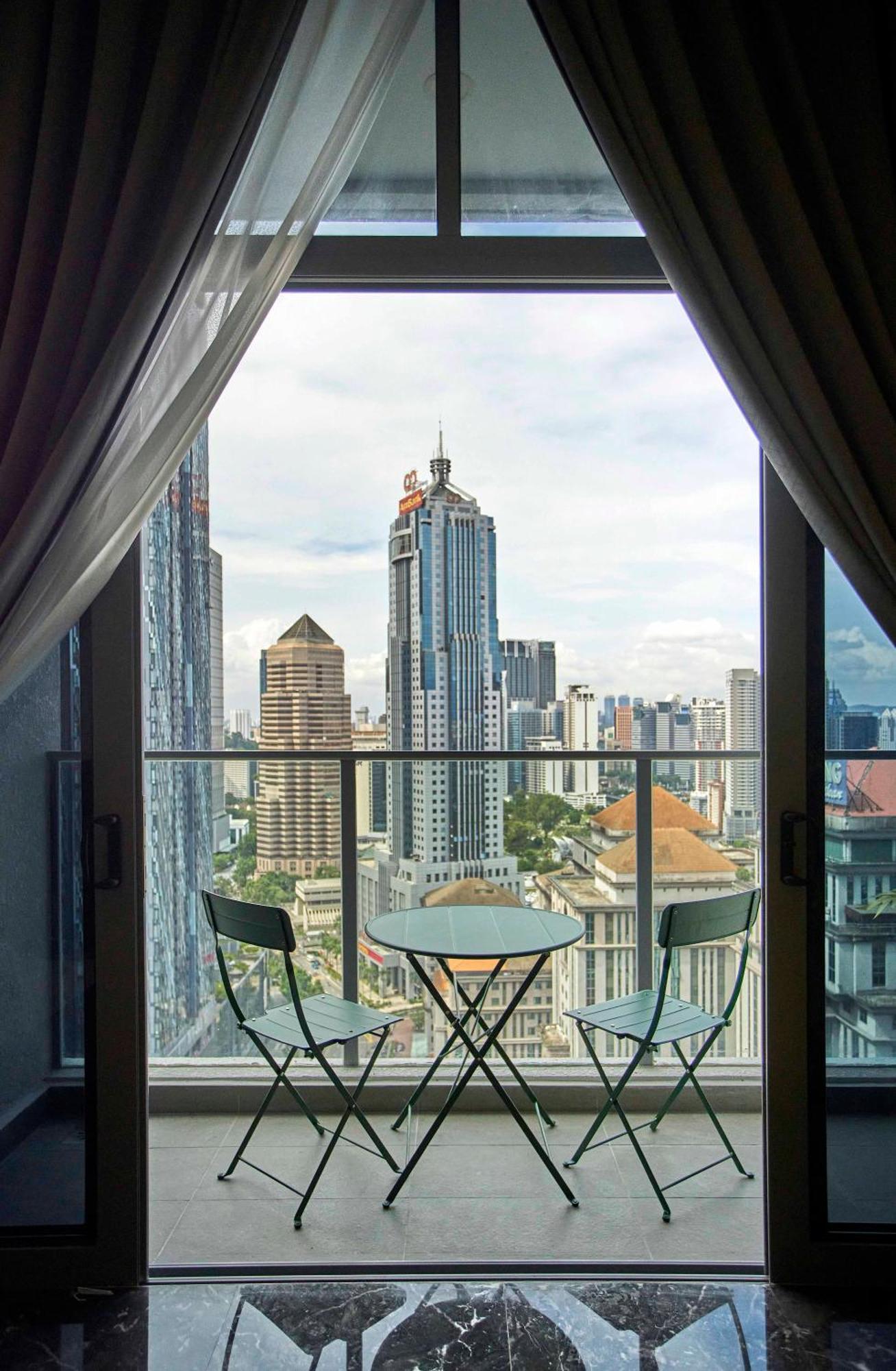 Royce Residence Klcc By Cobnb Куала Лумпур Екстериор снимка