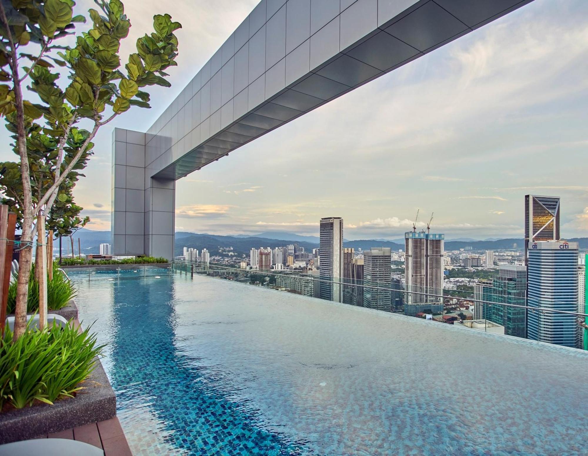 Royce Residence Klcc By Cobnb Куала Лумпур Екстериор снимка